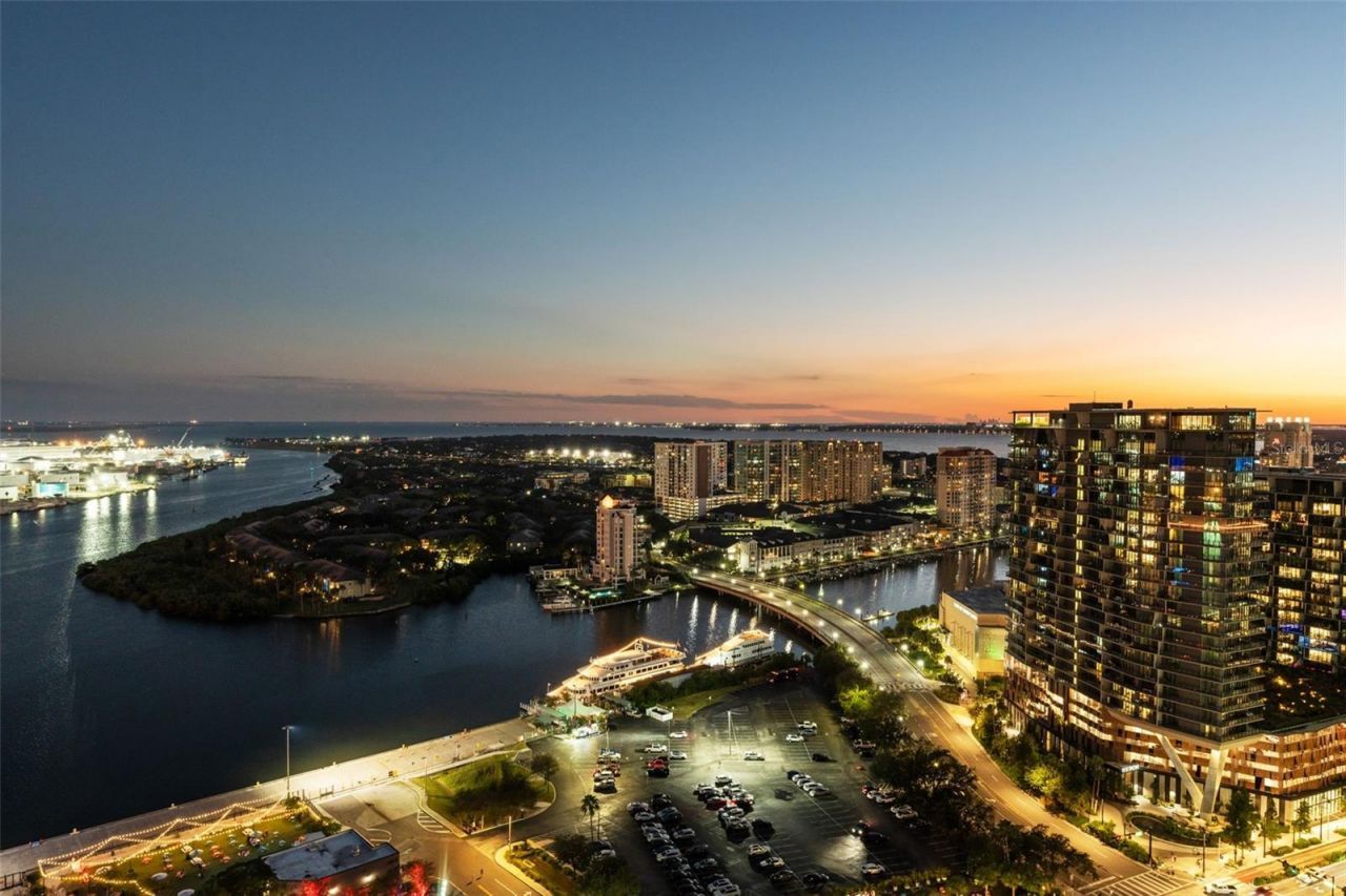 1209 E Cumberland Avenue, Unit 2802, Tampa, FL 33602 Photo