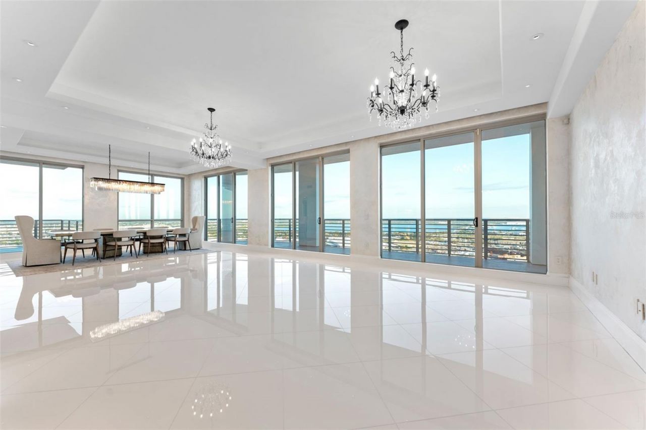 1209 E Cumberland Avenue, Unit 2802, Tampa, FL 33602 Photo