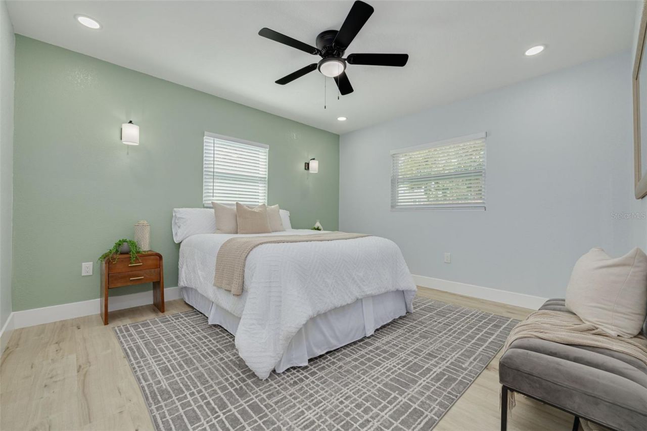 4954 2nd Avenue N, Saint Petersburg, FL 33710 Photo