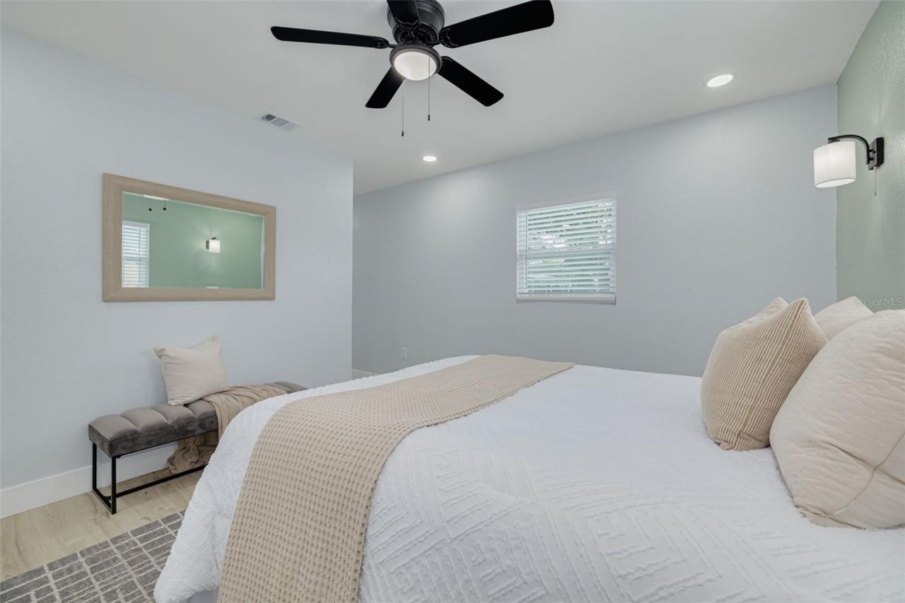 4954 2nd Avenue N, Saint Petersburg, FL 33710 Photo