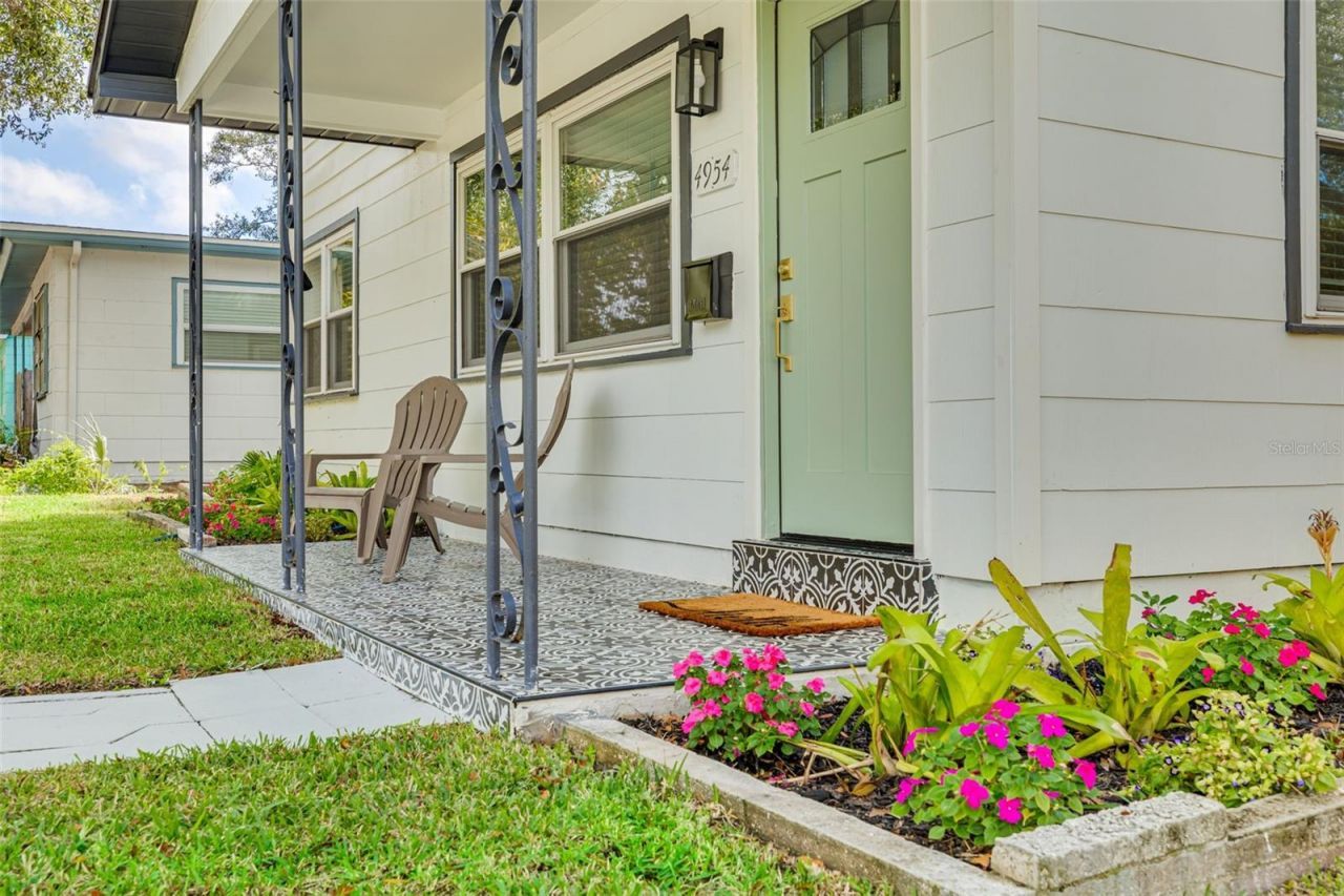 4954 2nd Avenue N, Saint Petersburg, FL 33710 Photo