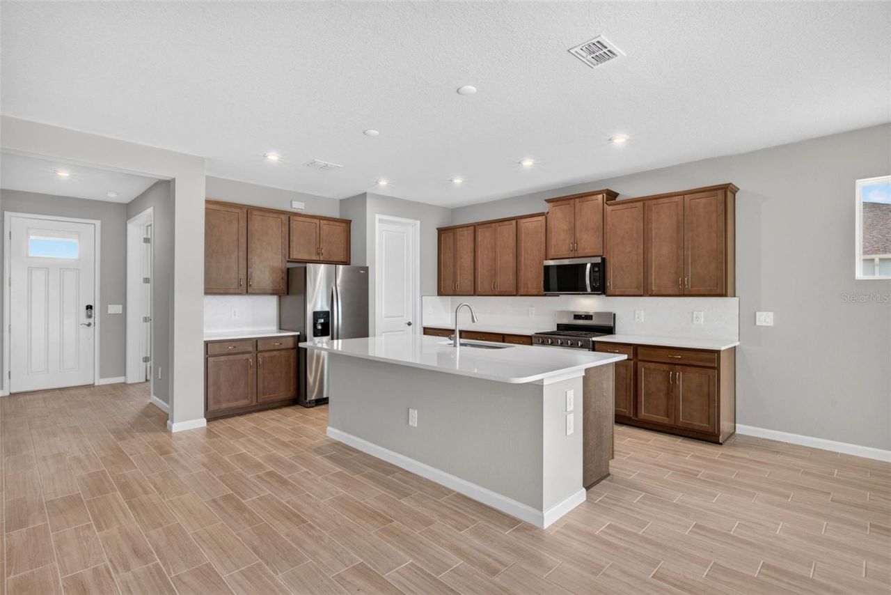 9240 Derbyshire Drive, Parrish, FL 34219 Photo