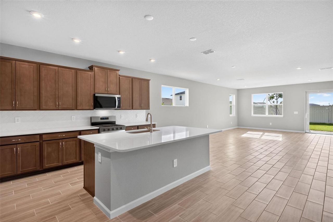 9240 Derbyshire Drive, Parrish, FL 34219 Photo