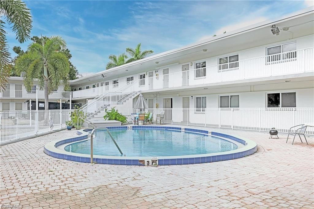 2590 1st St , Unit 206, Fort Myers, FL 33901 Photo