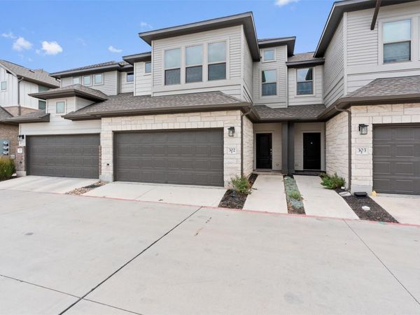 2500 Forest Creek DR, Unit 302, Round Rock, TX 78665