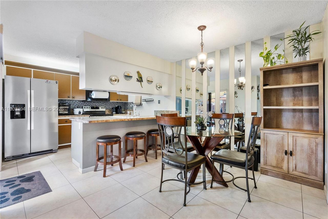 5924 NW 54th Ln, Tamarac, FL 33319 Photo