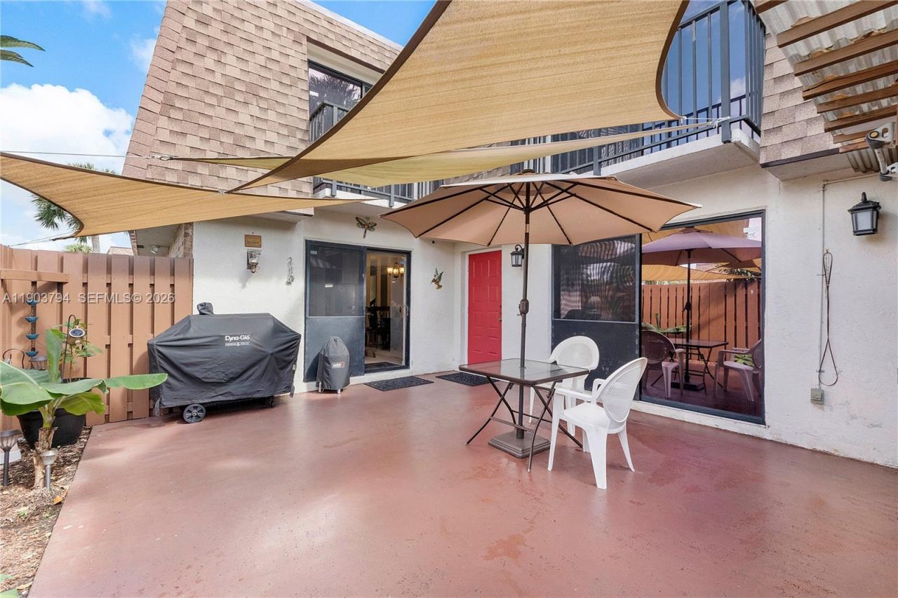 5924 NW 54th Ln, Tamarac, FL 33319 Photo