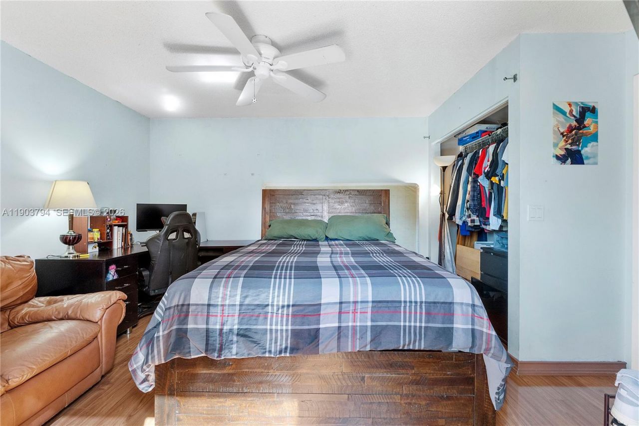 5924 NW 54th Ln, Tamarac, FL 33319 Photo