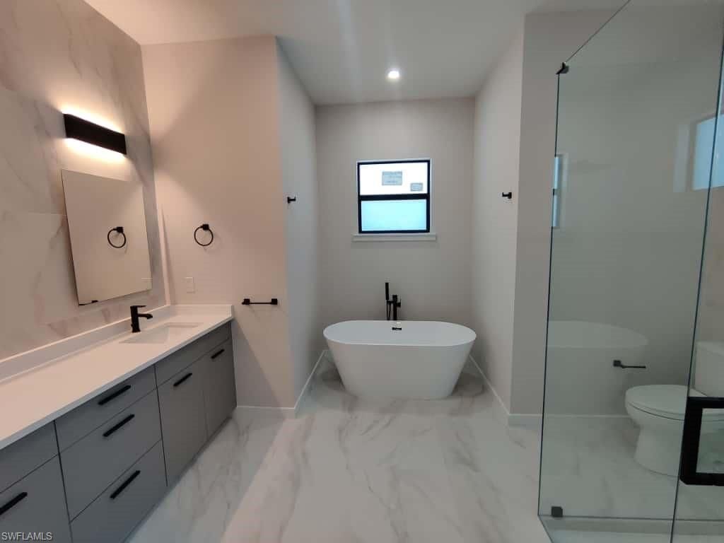 1827 NW 28th Ave, Cape Coral, FL 33993 Photo