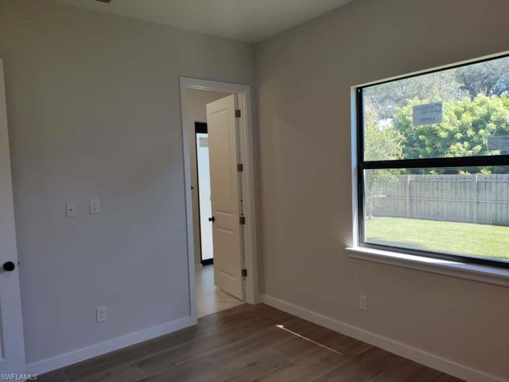 1827 NW 28th Ave, Cape Coral, FL 33993 Photo