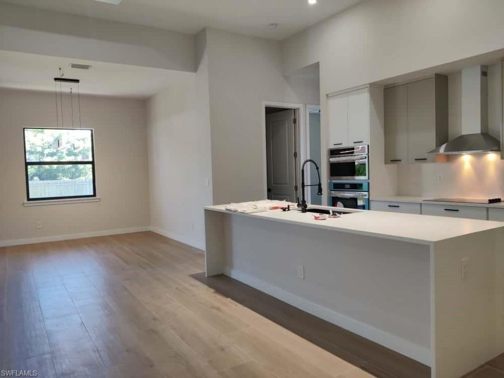 1827 NW 28th Ave, Cape Coral, FL 33993 Photo