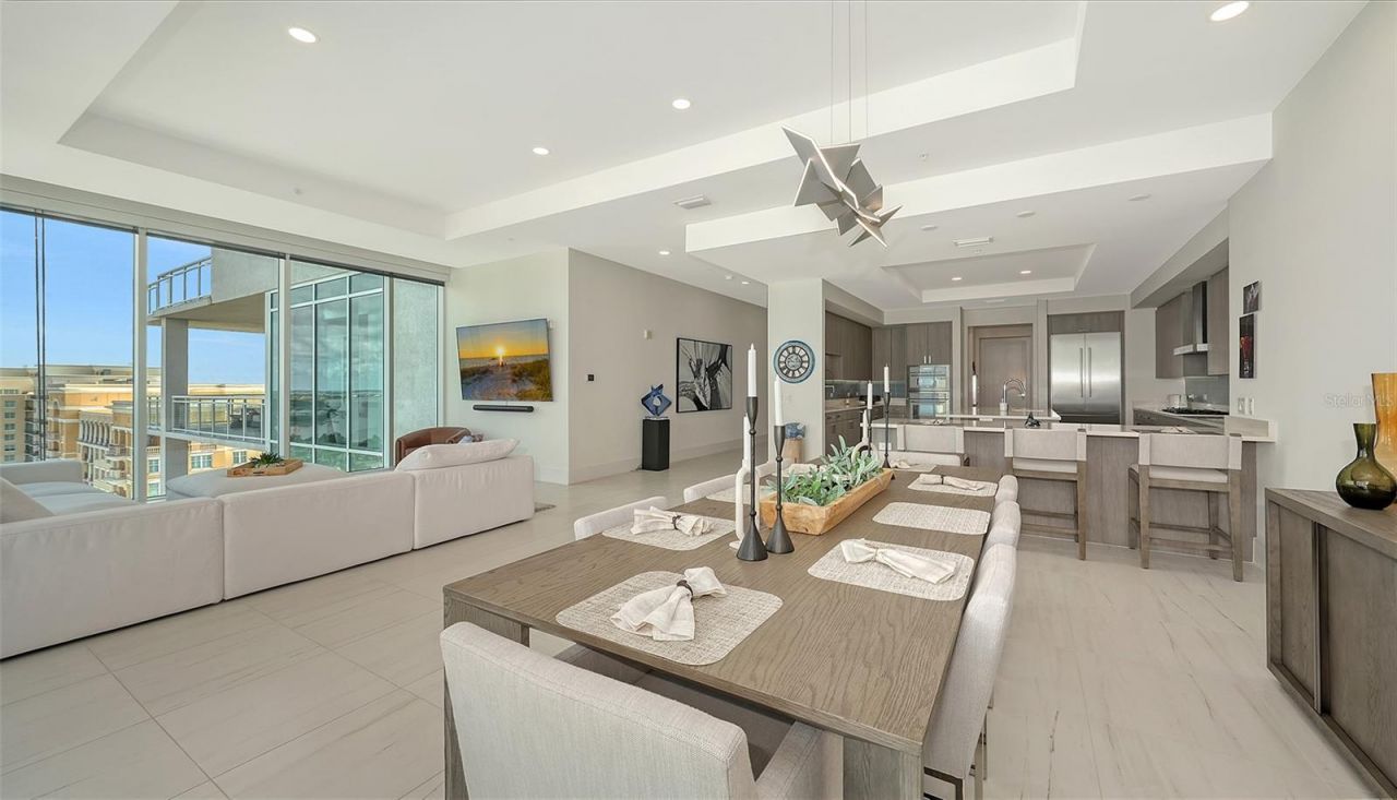 540 N Tamiami Trail, Unit 1702, Sarasota, FL 34236 Photo