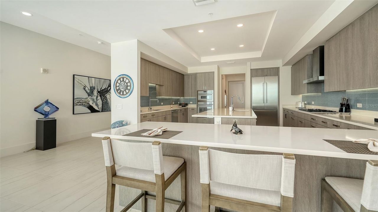 540 N Tamiami Trail, Unit 1702, Sarasota, FL 34236 Photo