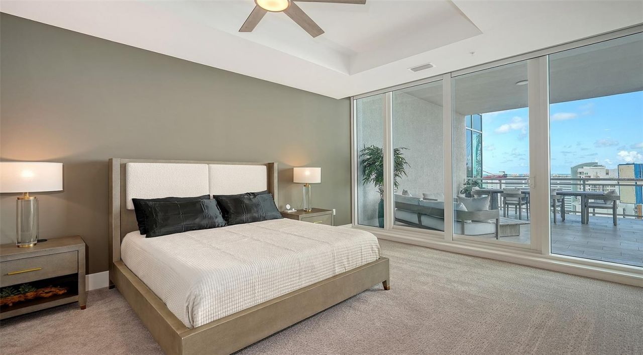 540 N Tamiami Trail, Unit 1702, Sarasota, FL 34236 Photo