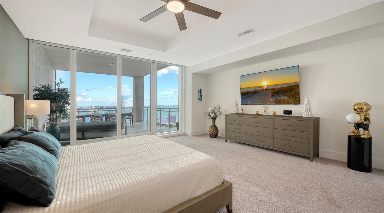 540 N Tamiami Trail, Unit 1702, Sarasota, FL 34236 Photo