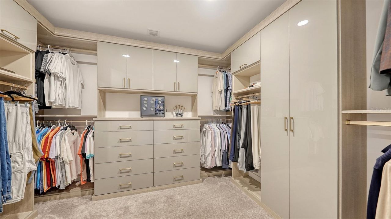 540 N Tamiami Trail, Unit 1702, Sarasota, FL 34236 Photo