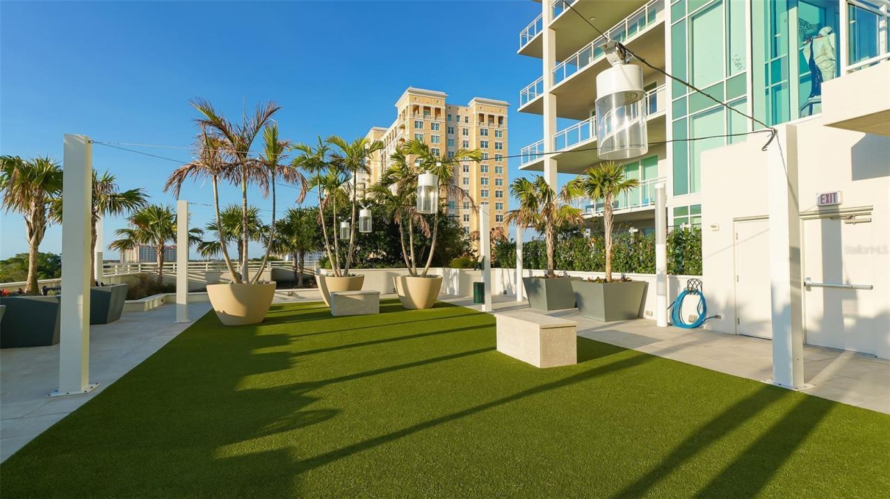 540 N Tamiami Trail, Unit 1702, Sarasota, FL 34236 Photo