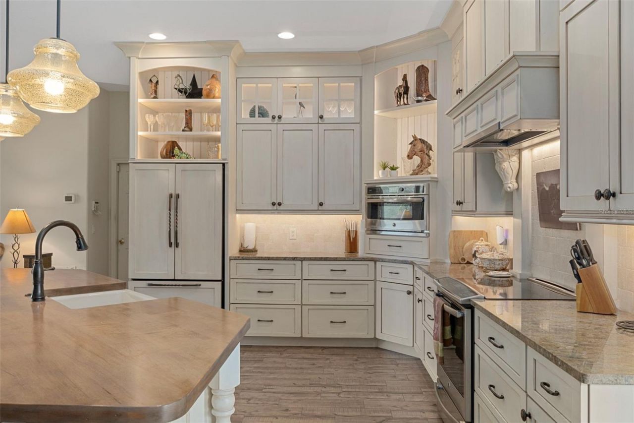 4202 N Pony Drive, Beverly Hills, FL 34465 Photo