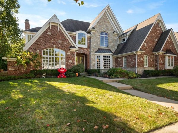 39W821 S Hathaway Lane, Geneva, IL 60134