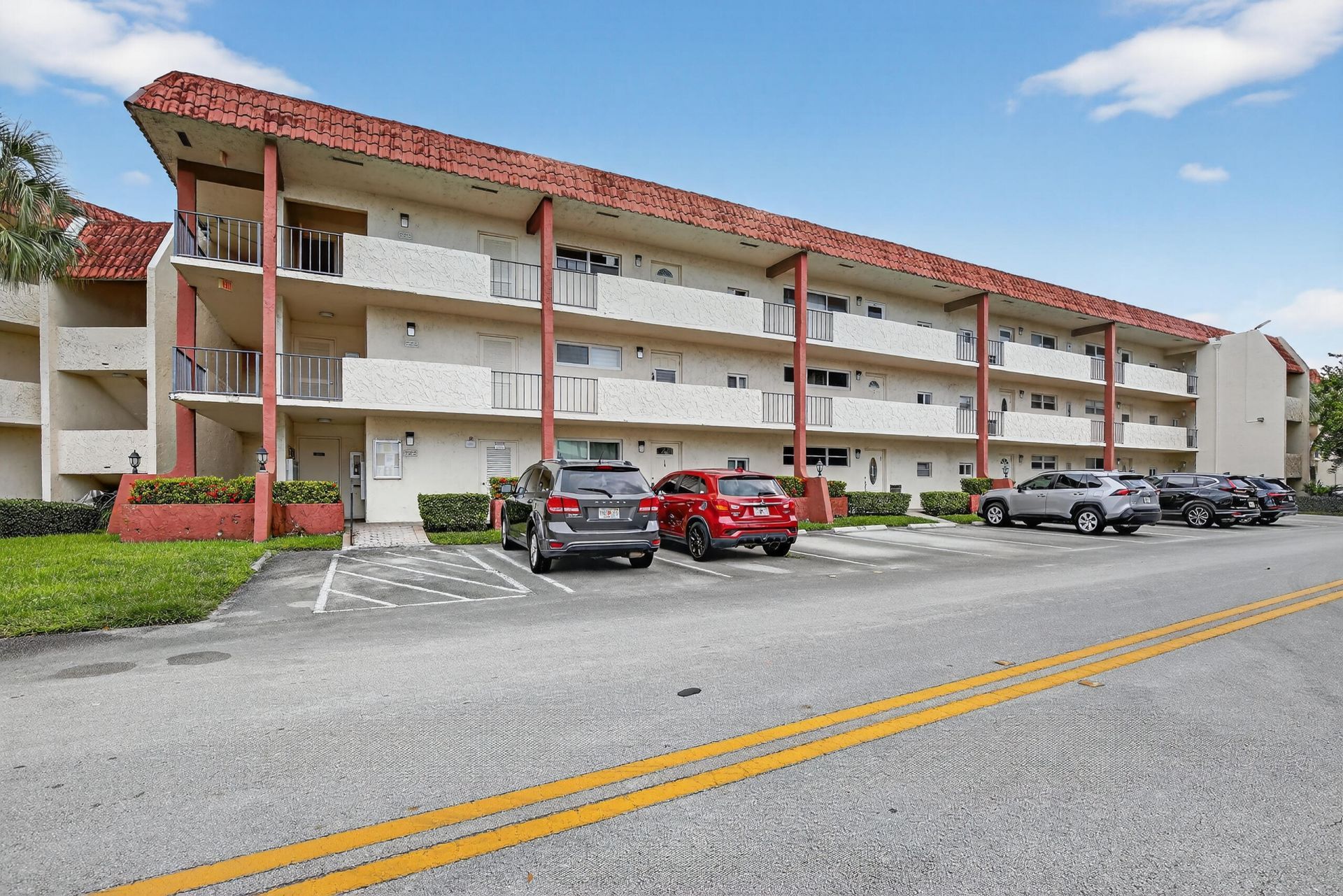 411 S Hollybrook Drive, Unit 104, Pembroke Pines, FL 33025 Photo