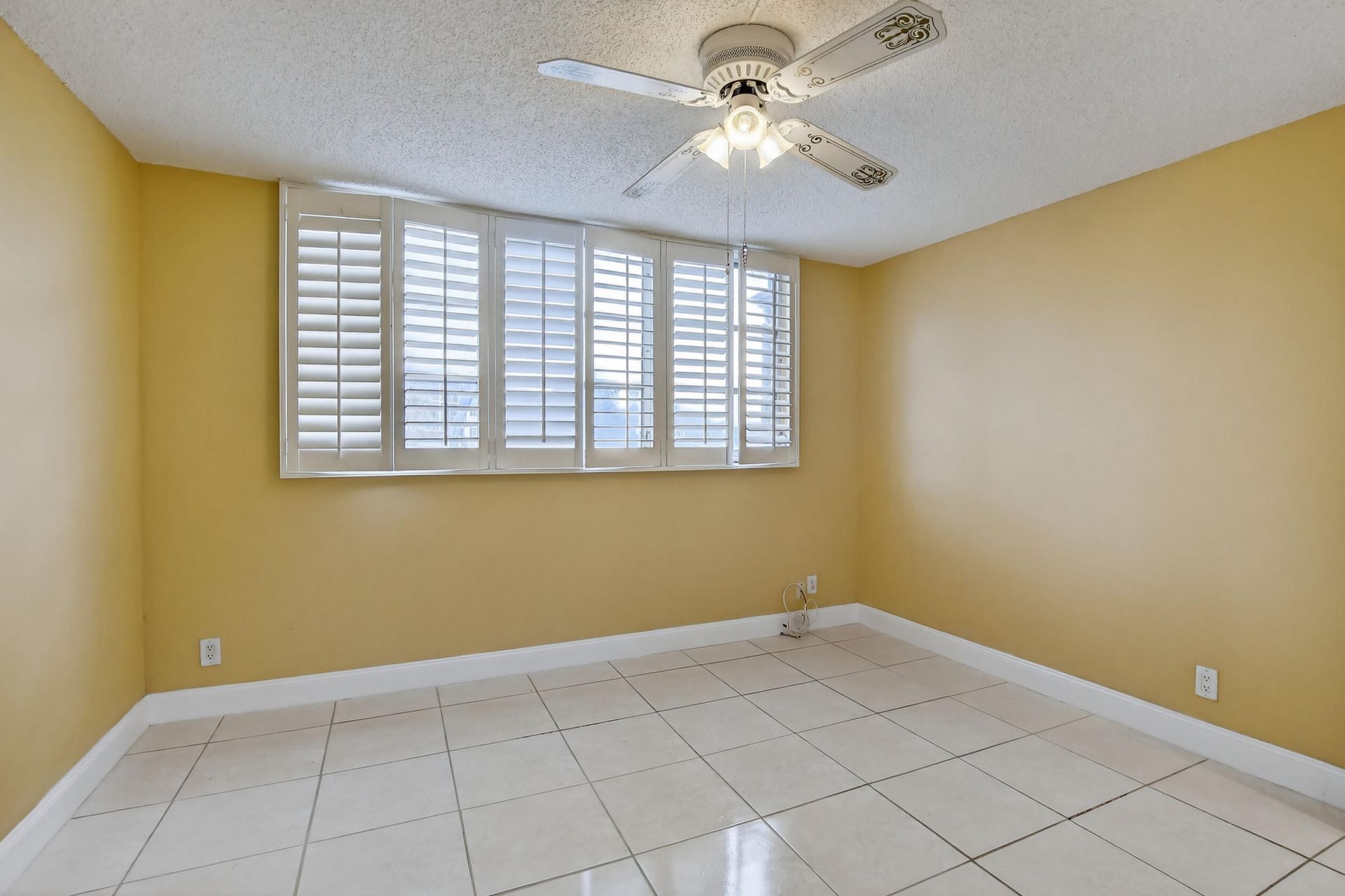 411 S Hollybrook Drive, Unit 104, Pembroke Pines, FL 33025 Photo