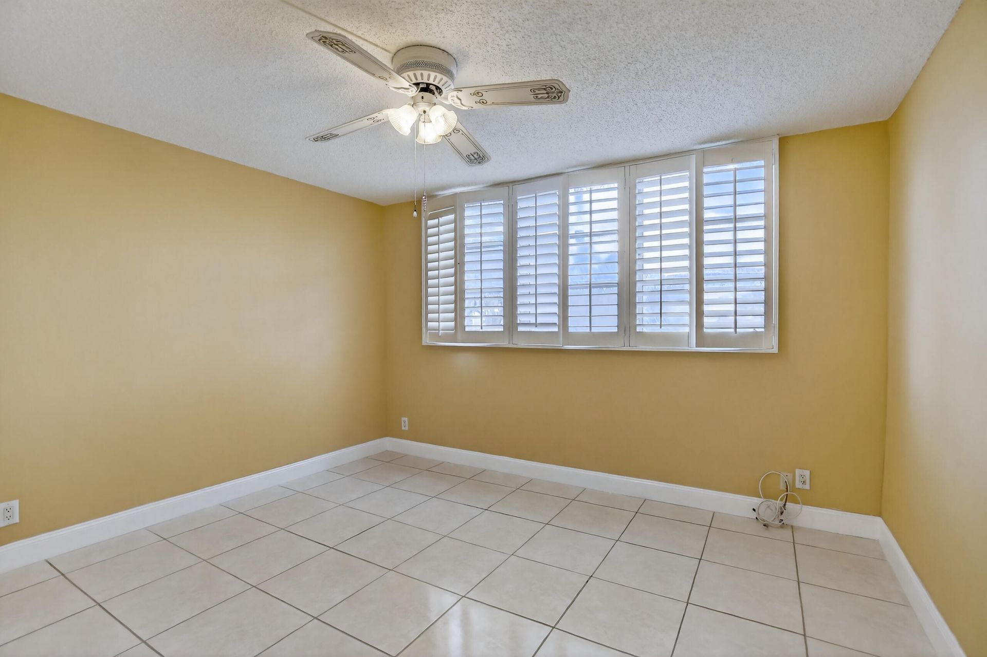 411 S Hollybrook Drive, Unit 104, Pembroke Pines, FL 33025 Photo