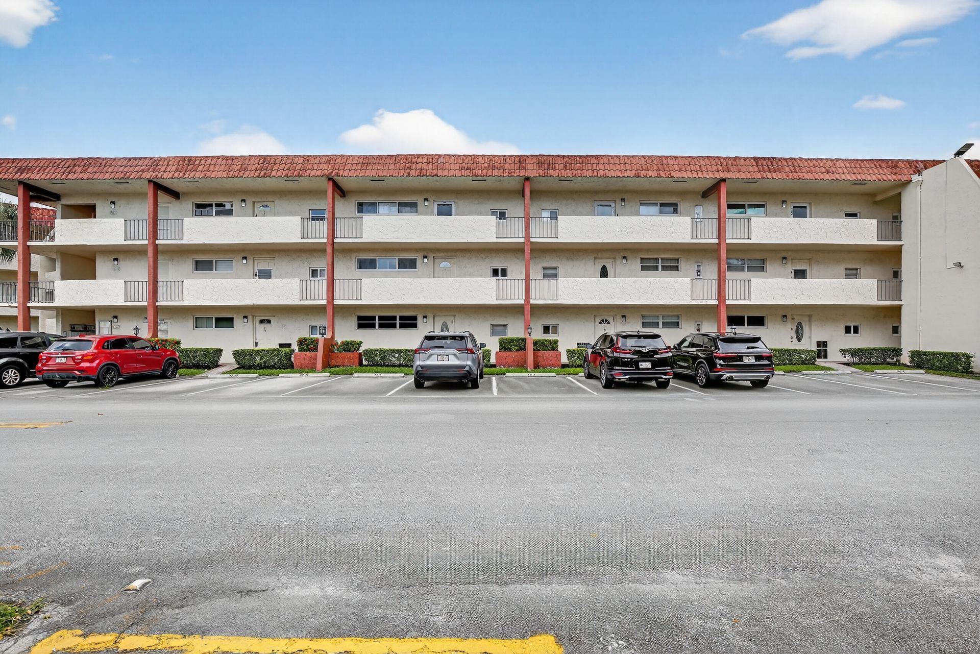 411 S Hollybrook Drive, Unit 104, Pembroke Pines, FL 33025 Photo