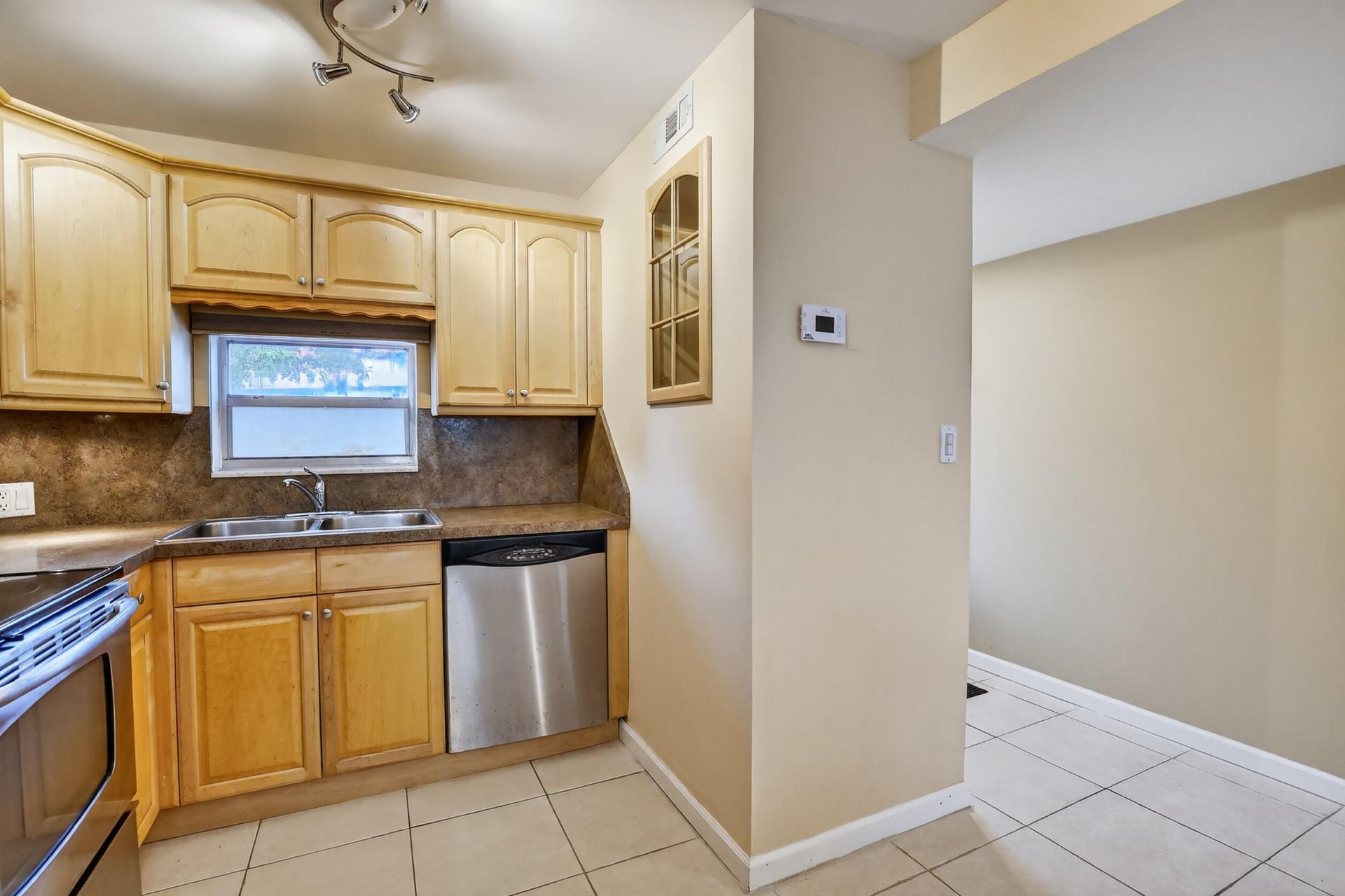 411 S Hollybrook Drive, Unit 104, Pembroke Pines, FL 33025 Photo