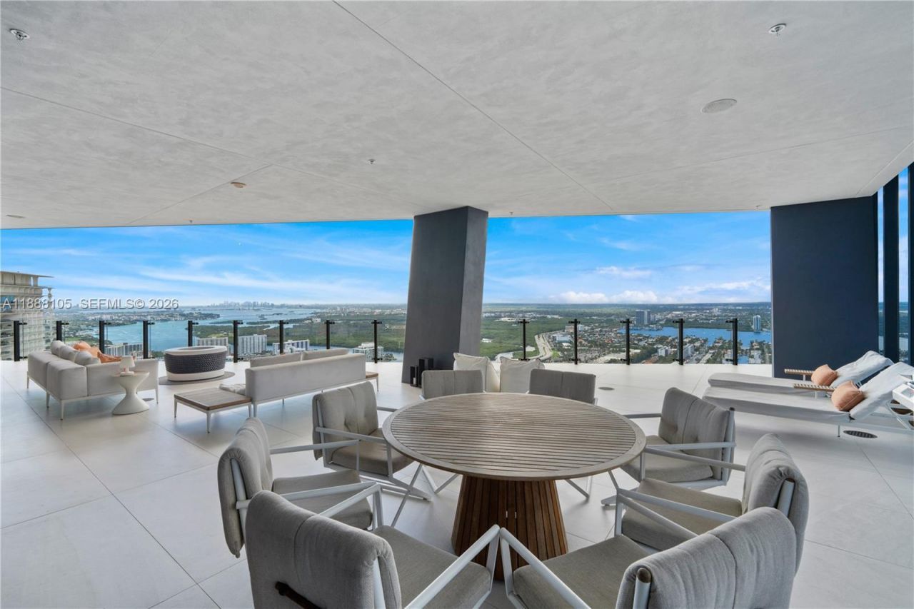 17141 Collins Ave, Unit LPH-1, Sunny Isles Beach, FL 33160 Photo