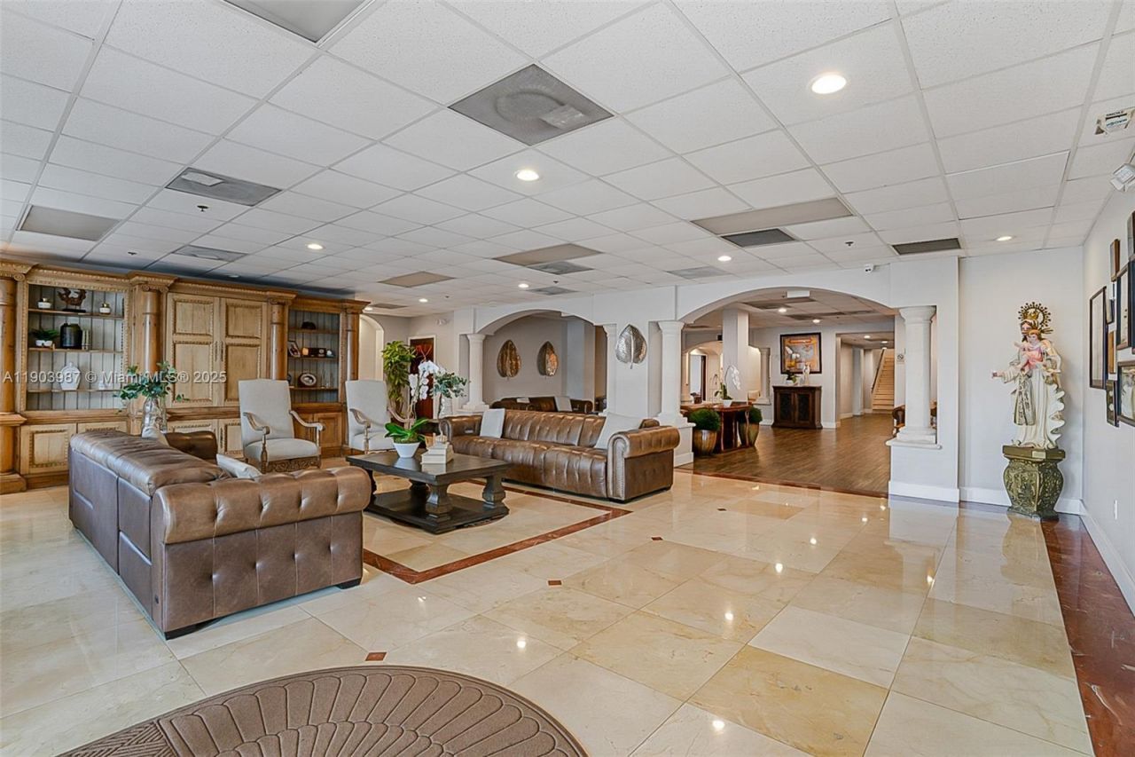 291 NW 37th Ave, Miami, FL 33125 Photo