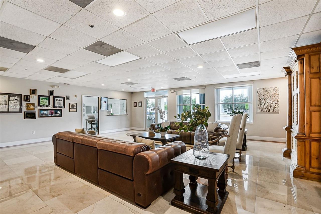 291 NW 37th Ave, Miami, FL 33125 Photo