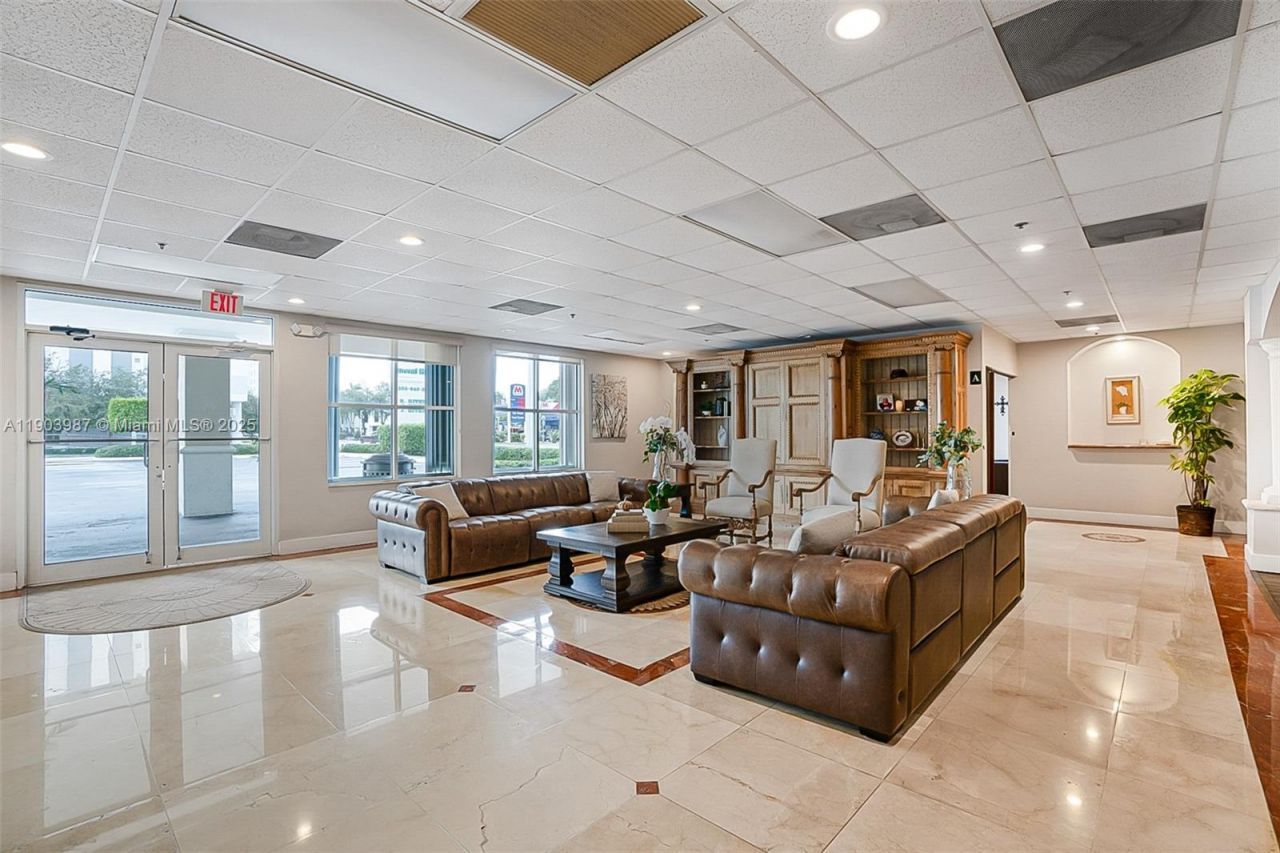 291 NW 37th Ave, Miami, FL 33125 Photo