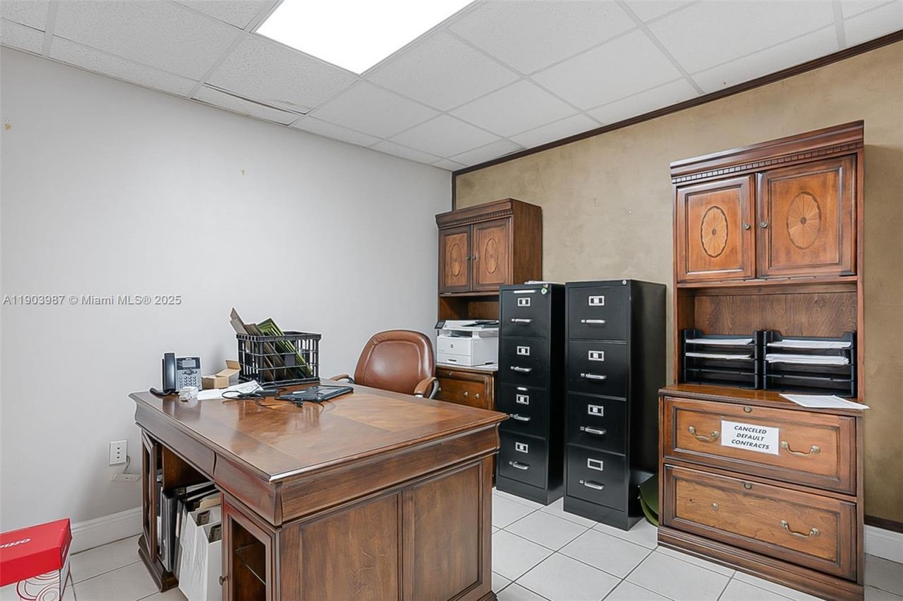 291 NW 37th Ave, Miami, FL 33125 Photo