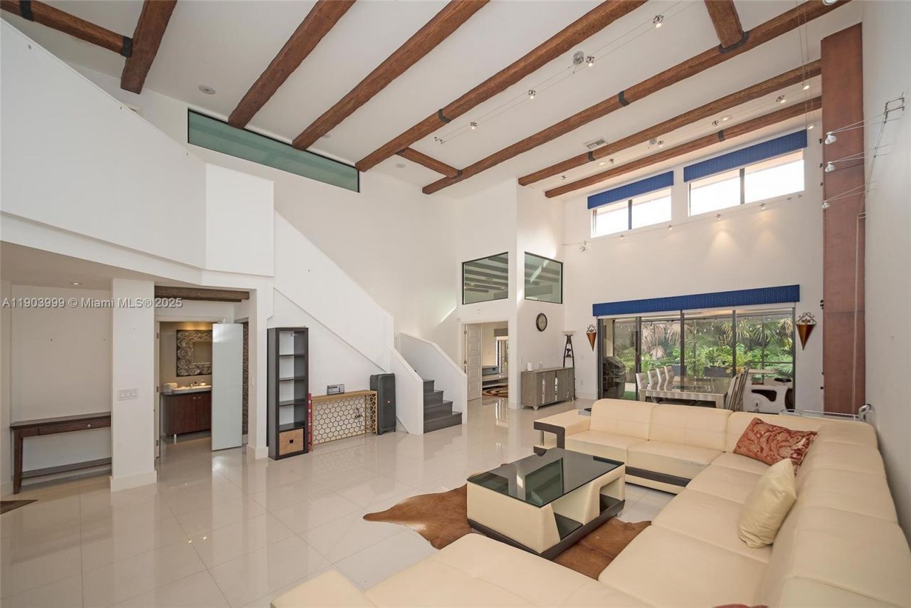 9318 NW 50th Doral Cir, Unit 00, Doral, FL 33178 Photo