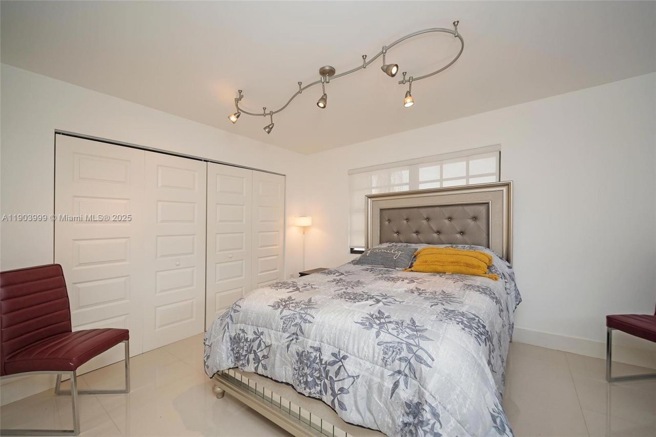 9318 NW 50th Doral Cir, Unit 00, Doral, FL 33178 Photo