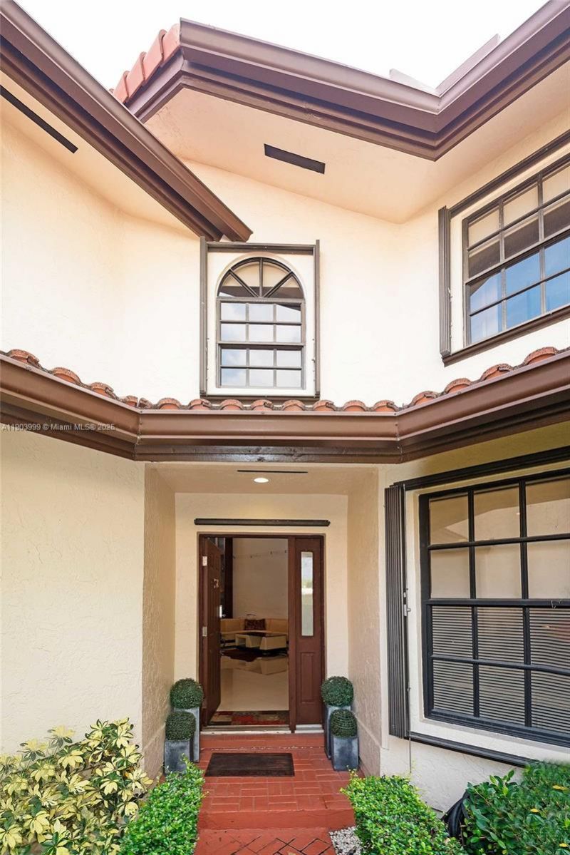 9318 NW 50th Doral Cir, Unit 00, Doral, FL 33178 Photo
