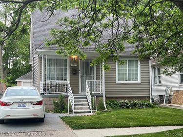 6101 Auburn Street, Detroit, MI 48228