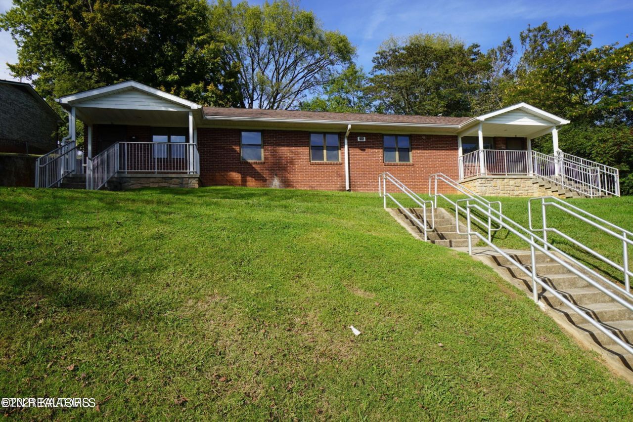 706 Jay St, Unit 32, Jefferson City, TN 37760 Main Photo