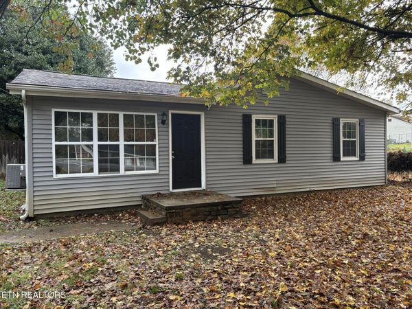 5202 Murphy Rd, Knoxville, TN 37918