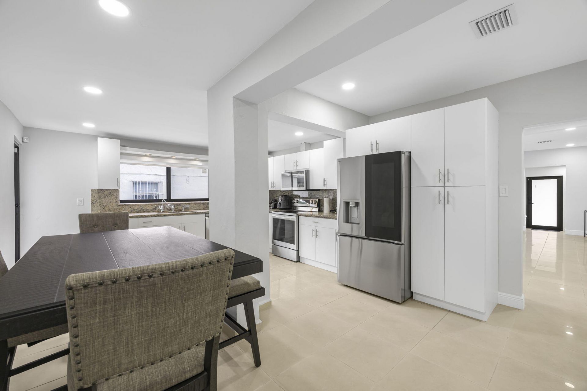 2244 SW 10th Street, Miami, FL 33135 Photo