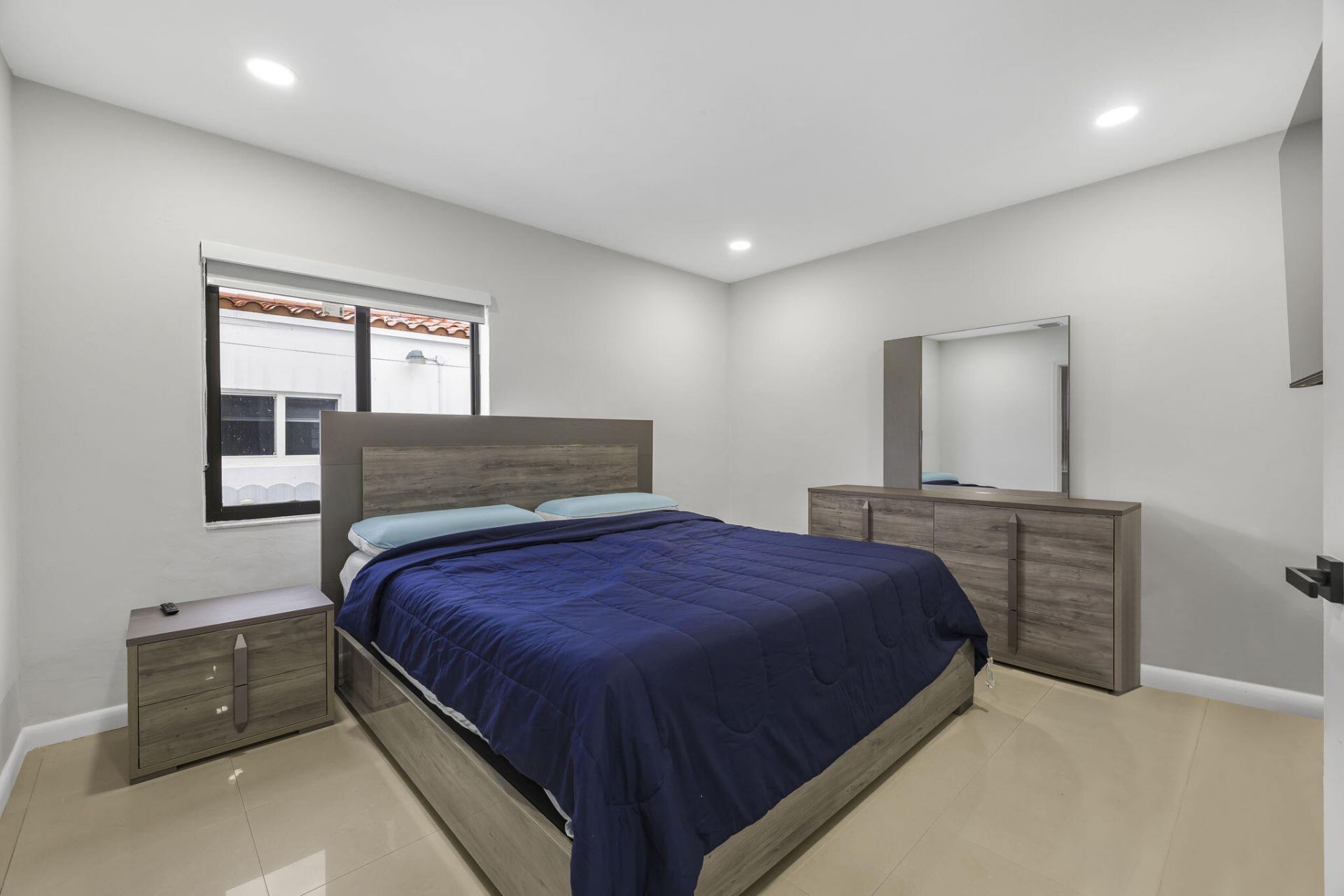 2244 SW 10th Street, Miami, FL 33135 Photo