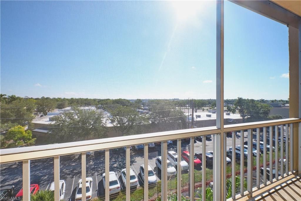 2366 E Mall Dr, Unit 519, Fort Myers, FL 33901 Photo