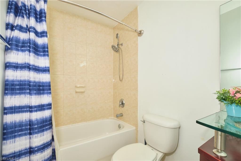 2366 E Mall Dr, Unit 519, Fort Myers, FL 33901 Photo