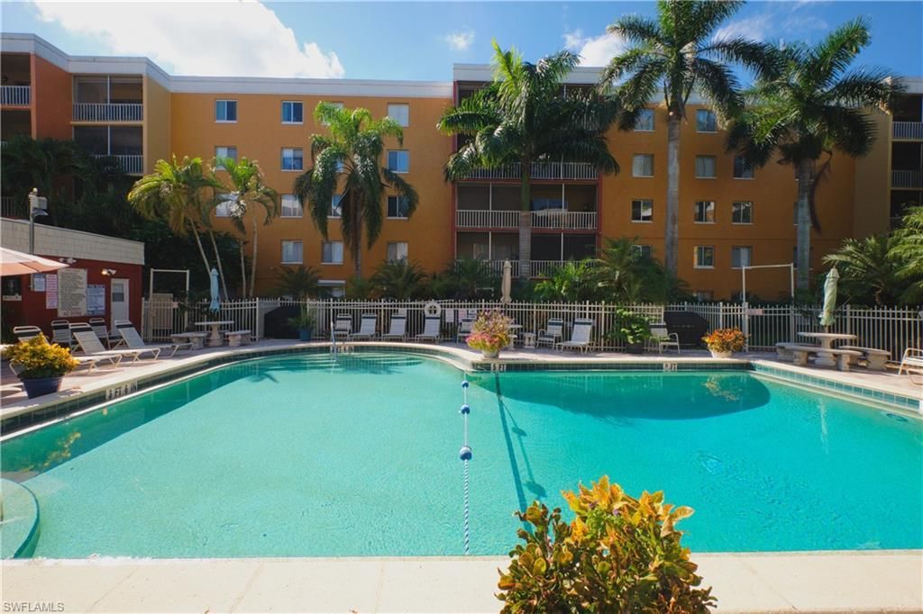 2366 E Mall Dr, Unit 519, Fort Myers, FL 33901 Photo