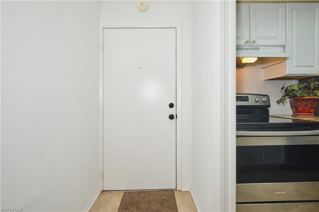 2366 E Mall Dr, Unit 519, Fort Myers, FL 33901 Photo