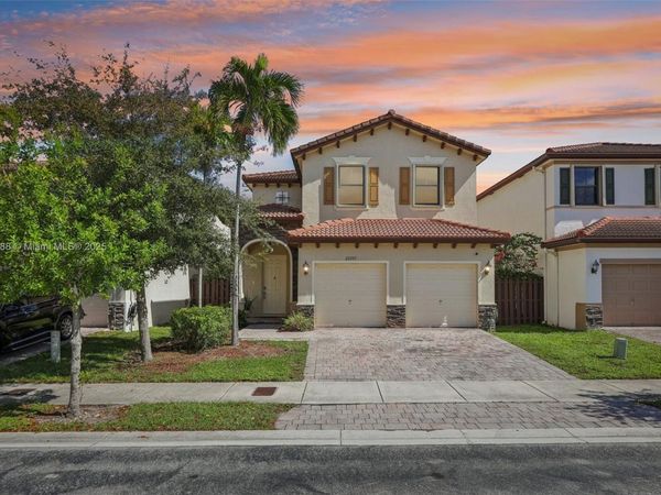 22777 SW 93rd Ct, Cutler Bay, FL 33190