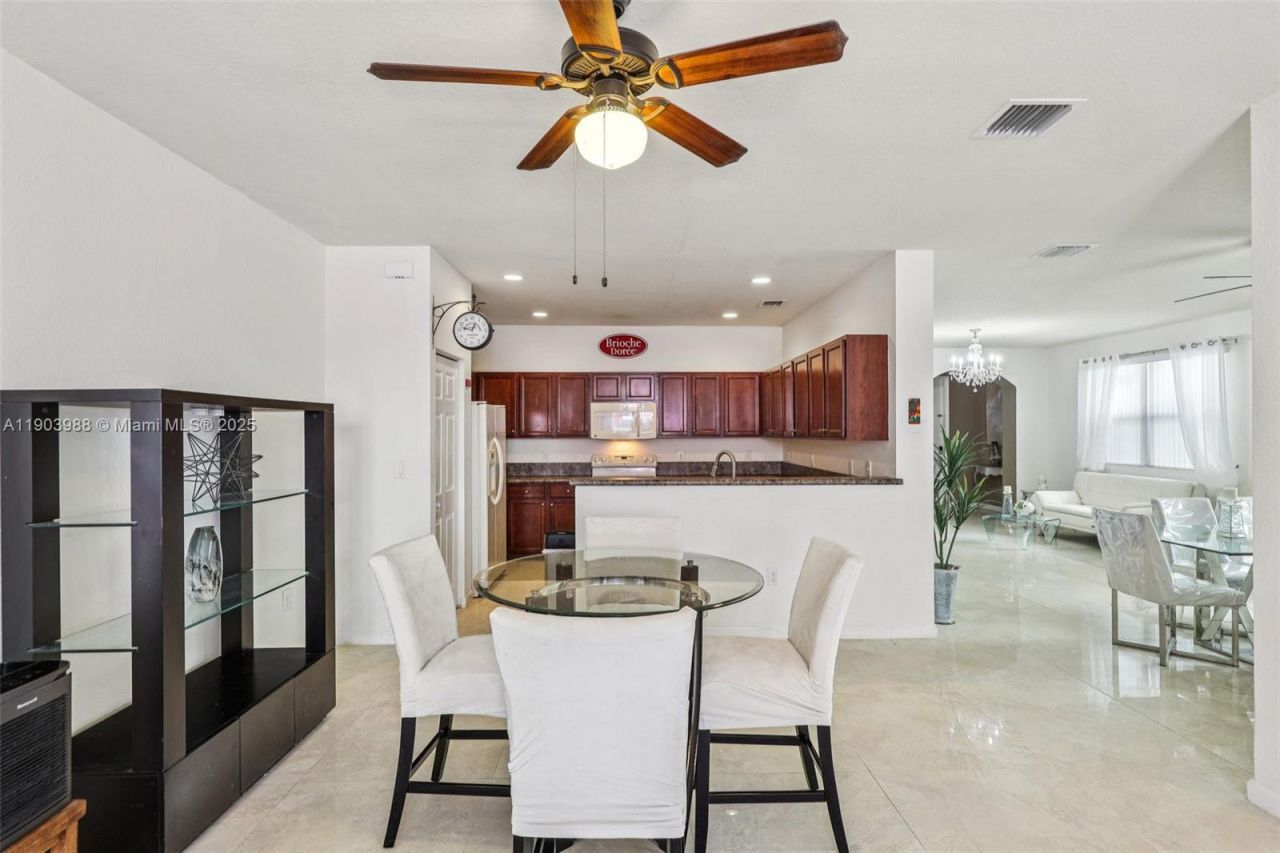 22777 SW 93rd Ct, Cutler Bay, FL 33190 Photo