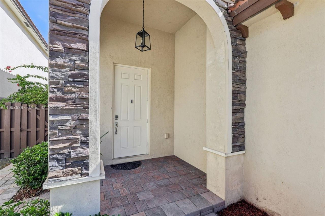 22777 SW 93rd Ct, Cutler Bay, FL 33190 Photo