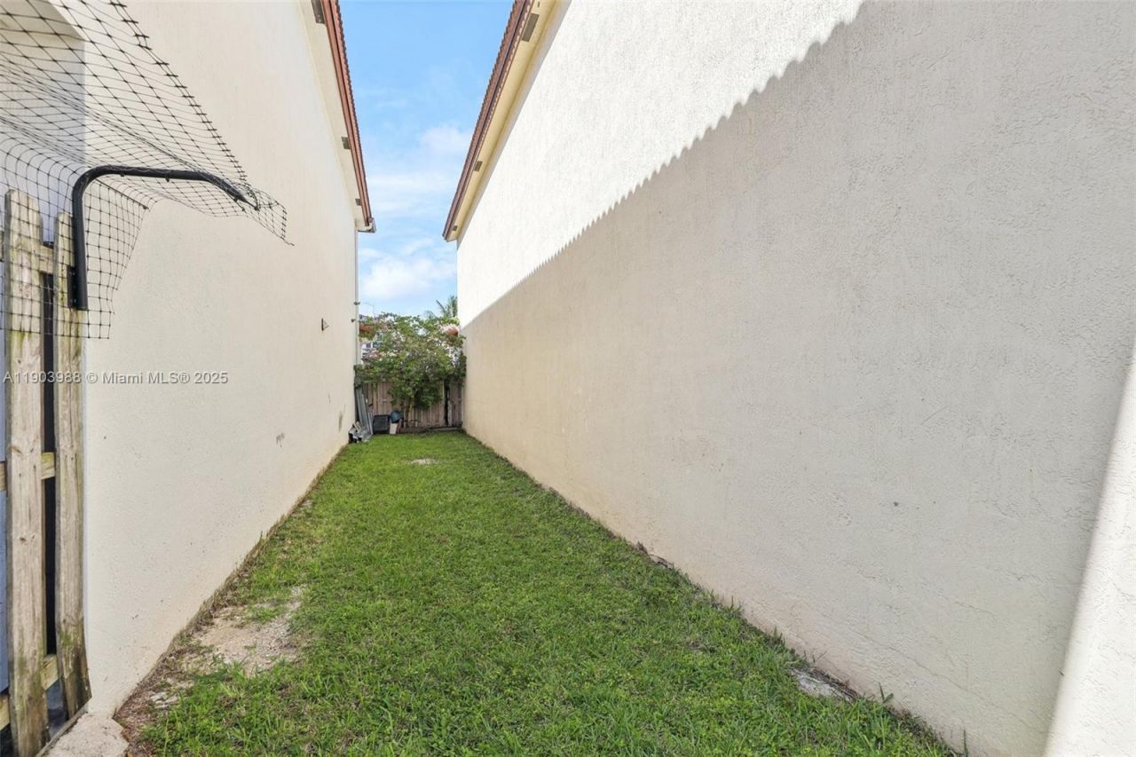 22777 SW 93rd Ct, Cutler Bay, FL 33190 Photo