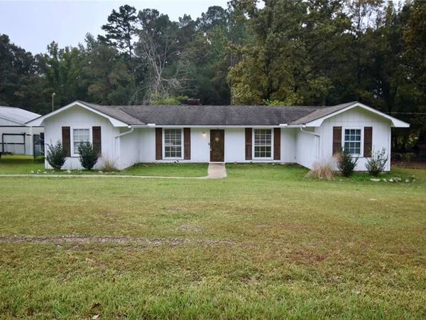 76 LITTLE JOHN Lane, Dry Prong, LA 71423